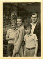 /album/trocha-historie-nikoho-nezabije/v-zoo-praha-asi-1955-jpg/